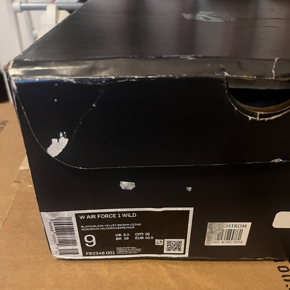 Nike
Air force 1
'wild' - Picture 3 of 10